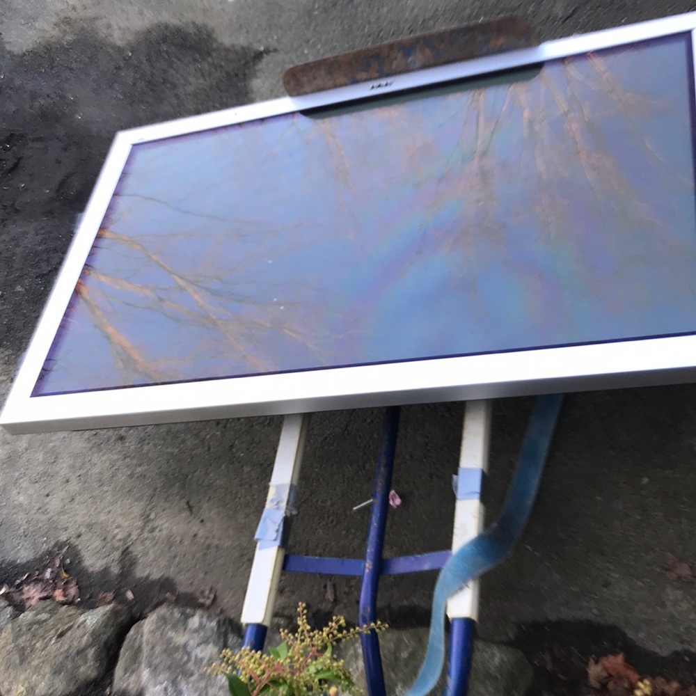 Television AKAI is $ 30 for parts
